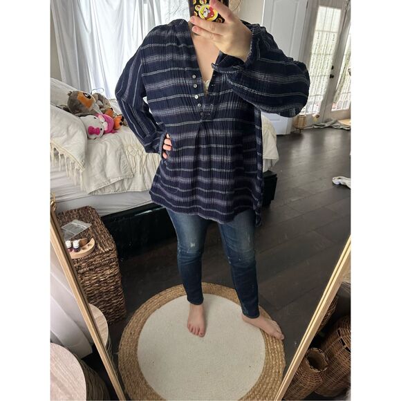 Free People Women’s Small Rolling Clouds Hooded Top In Navy - Picture 1 of 7